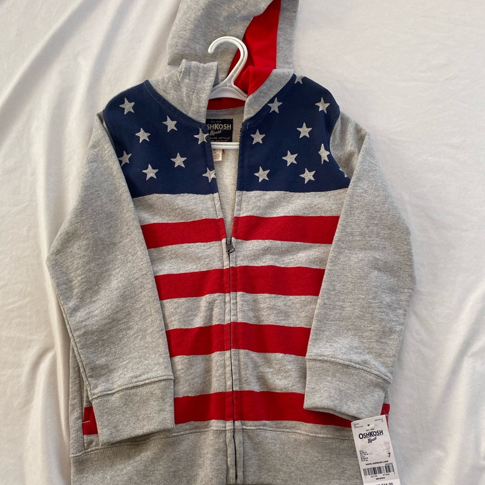 NWT OSHKOSH ZIP UP HOODIE.